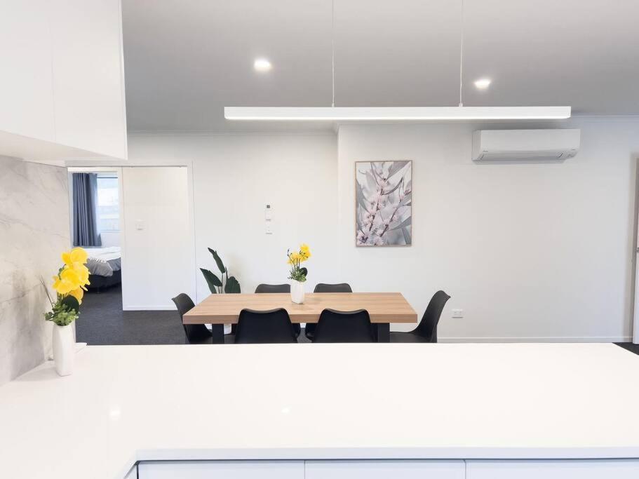 Rotorua Sunshine Brand New 4 Bedroom House Екстер'єр фото