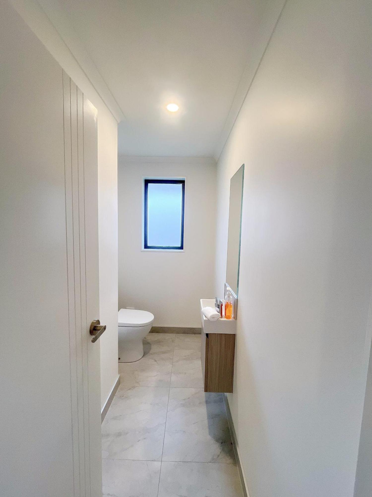 Rotorua Sunshine Brand New 4 Bedroom House Екстер'єр фото