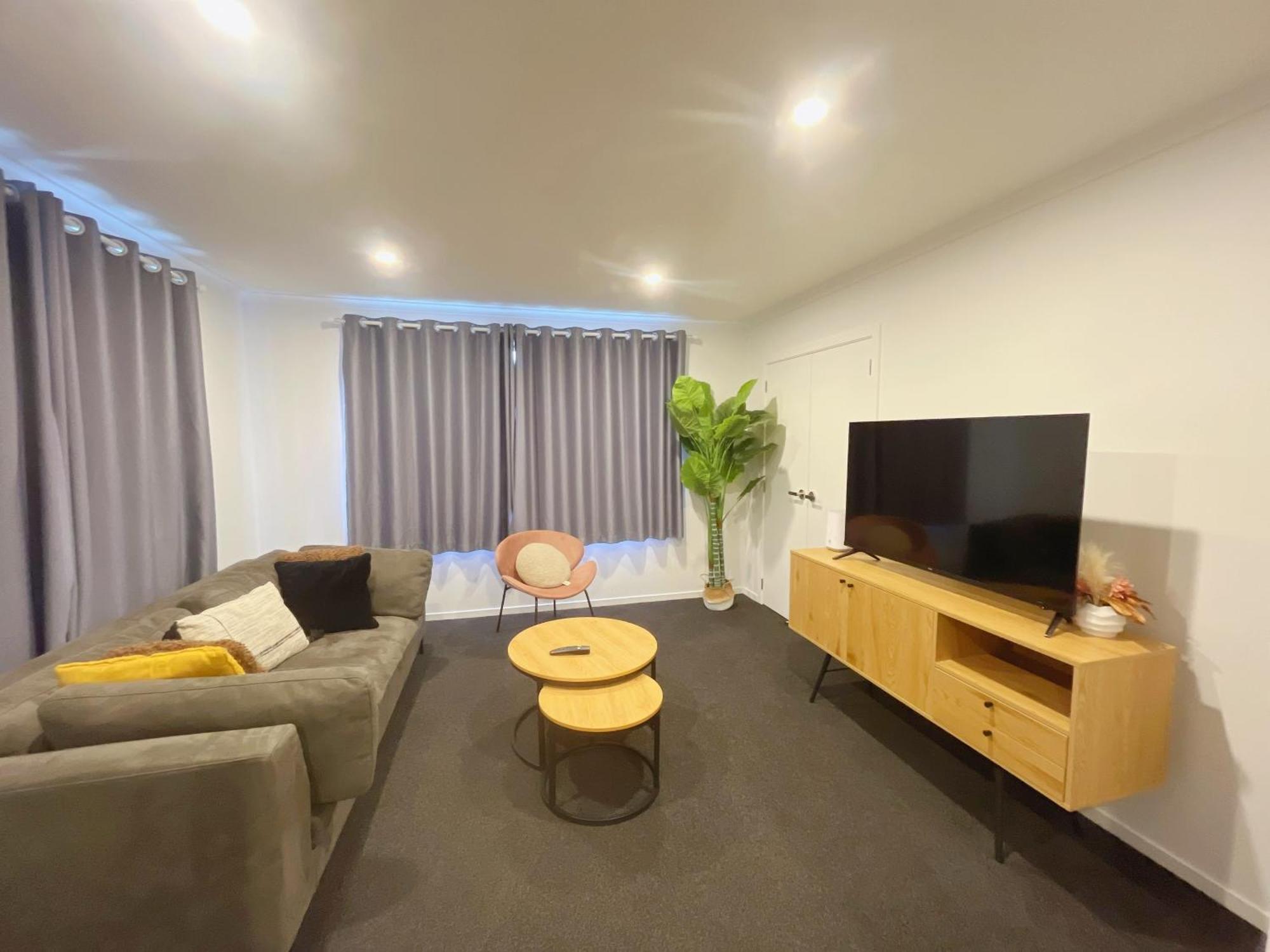Rotorua Sunshine Brand New 4 Bedroom House Екстер'єр фото